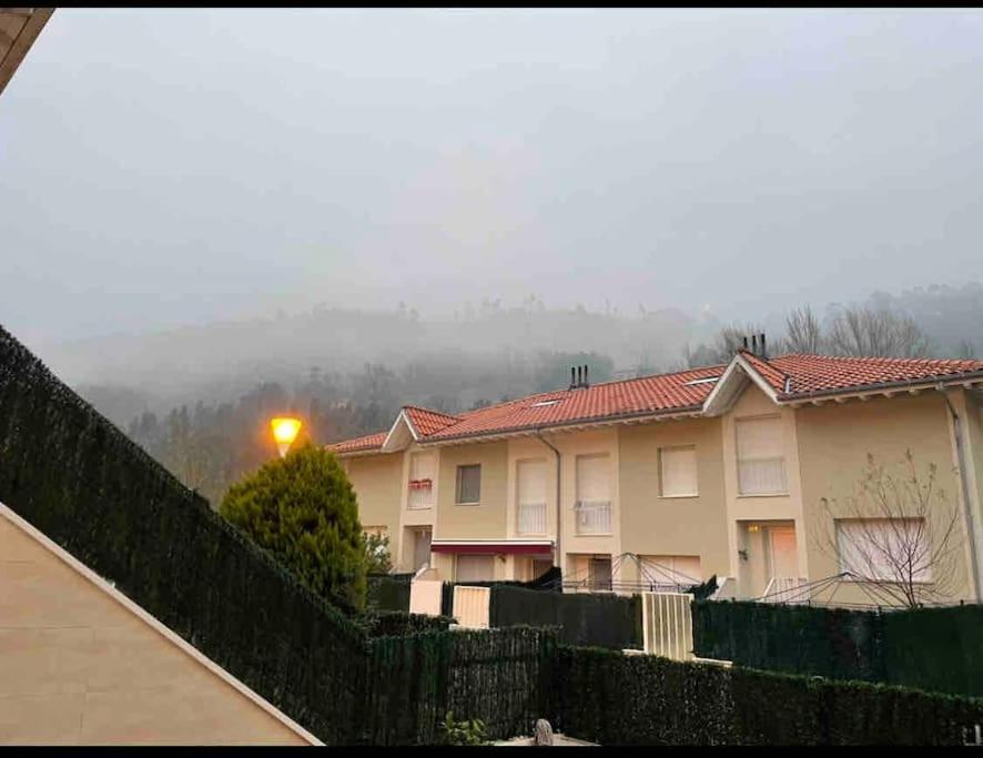Casa En La Montana Con Piscina De Temporada Vila Arredondo Exterior foto