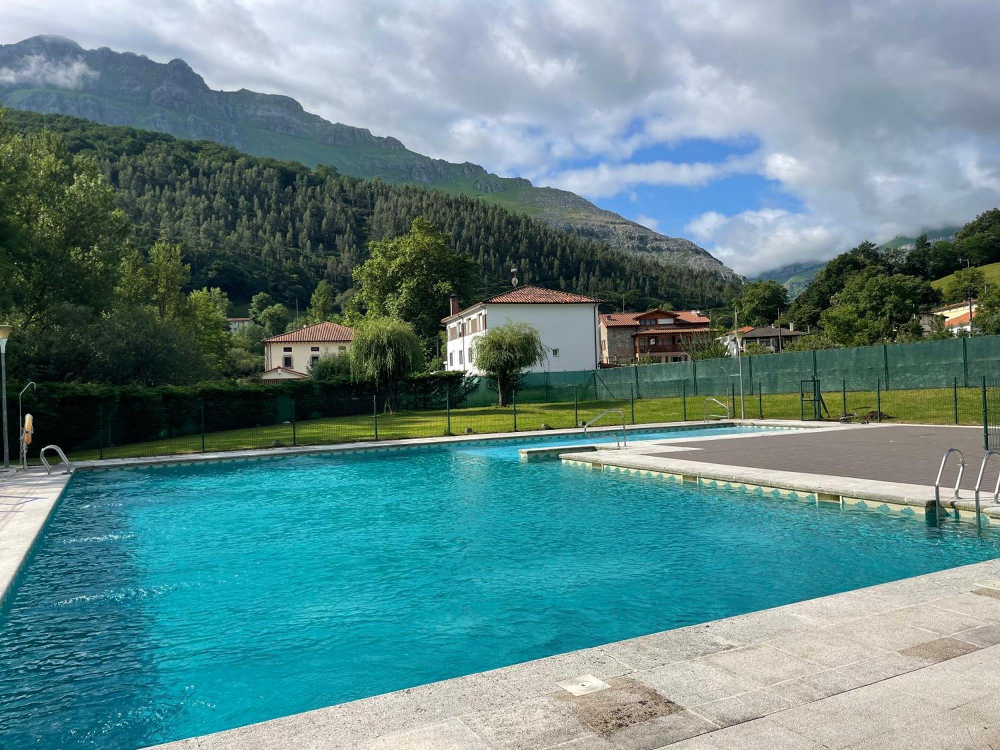 Casa En La Montana Con Piscina De Temporada Vila Arredondo Exterior foto